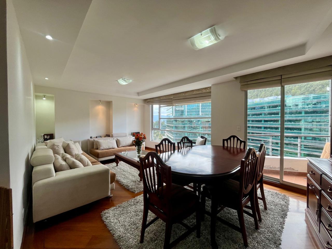 APARTMENT FOR SALE MONTESERRIN SECTOR - UDLA PARK 5