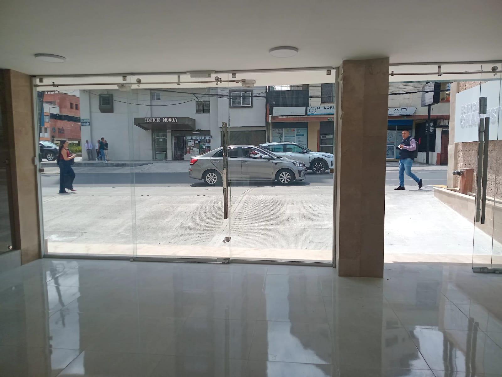 Local en alquiler en Pichincha | Quito | La Carolina, Avenida Eloy Alfaro E3- 57 e Inglaterra, 296 m²