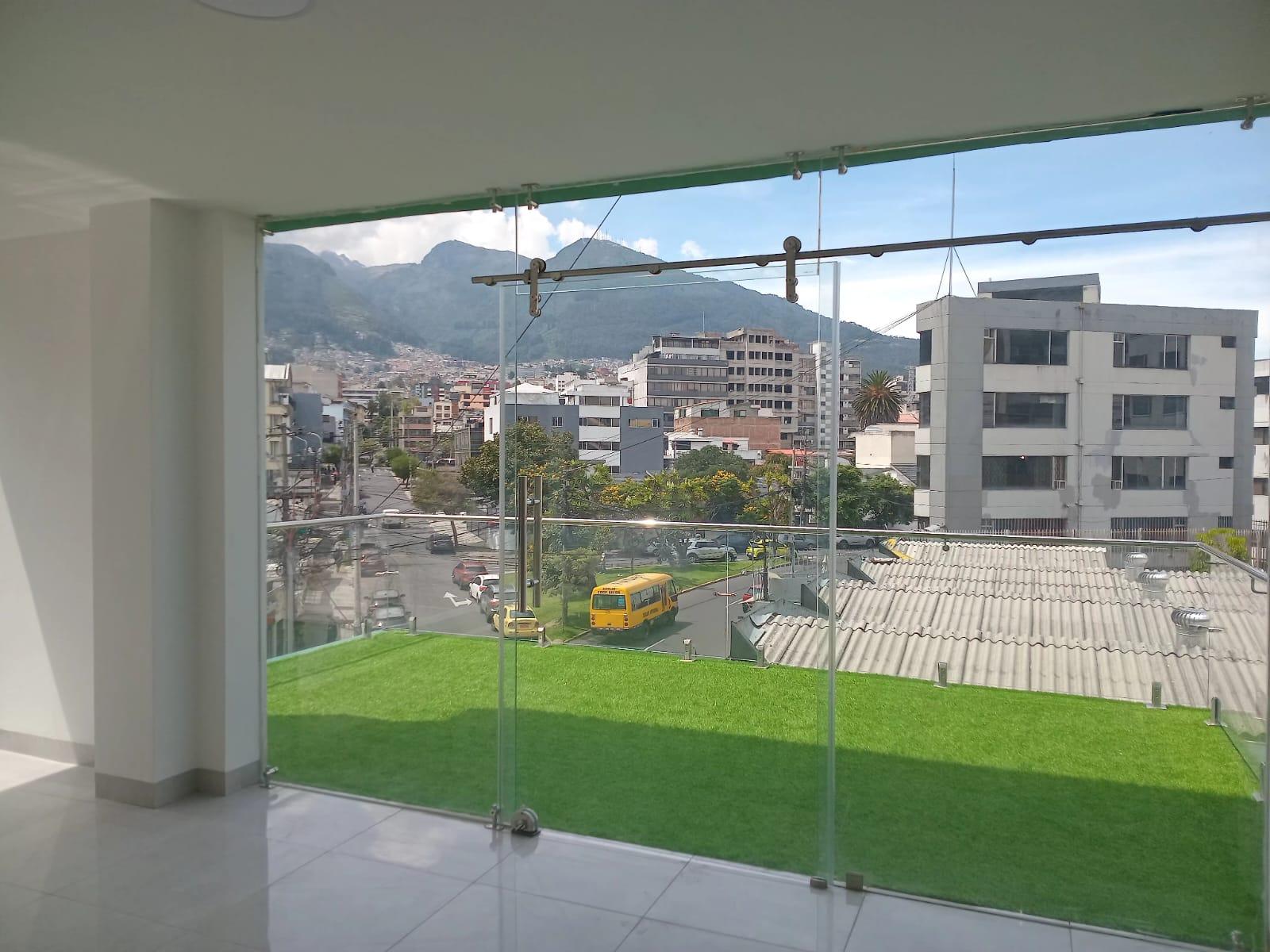 Commercial Property 3 Floors 5