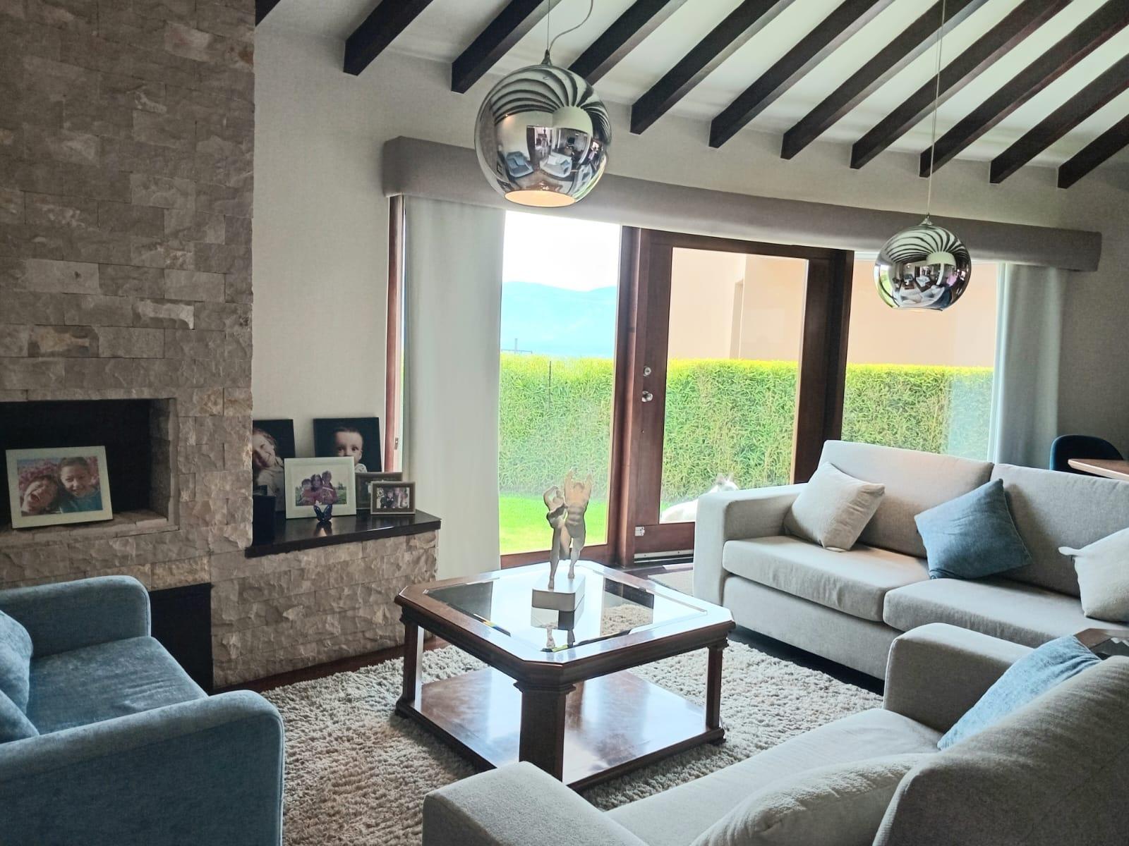 Casa en venta en Pichincha | Quito | Nayón - Tanda, Nayón - calle Manuela Sáenz