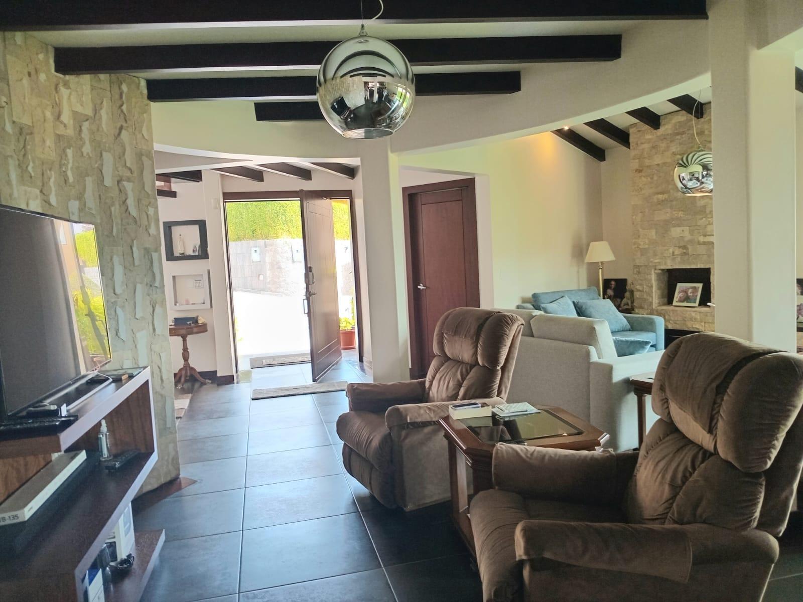 Casa en venta en Pichincha | Quito | Nayón - Tanda, Nayón - calle Manuela Sáenz