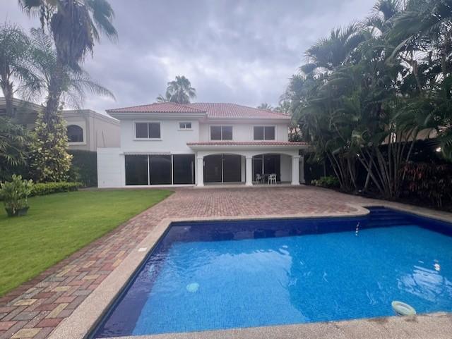 Spectacular House for Rent in Exclusive Gated Community