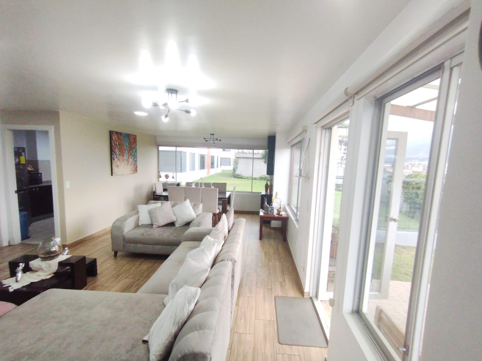 Departamento en venta en Pichincha | Quito | Monteserrín, Monteserrin,190m²con Jardín Privado,Parqueadero Platinum Plaza", 189 m²