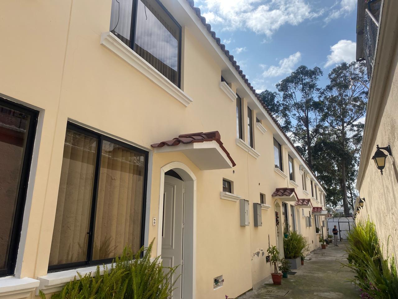 Casa en venta en Pichincha | Quito | Norte de Quito, Casa en venta El Condado | Santa Isabel Calle Puruhanta, 117 m²