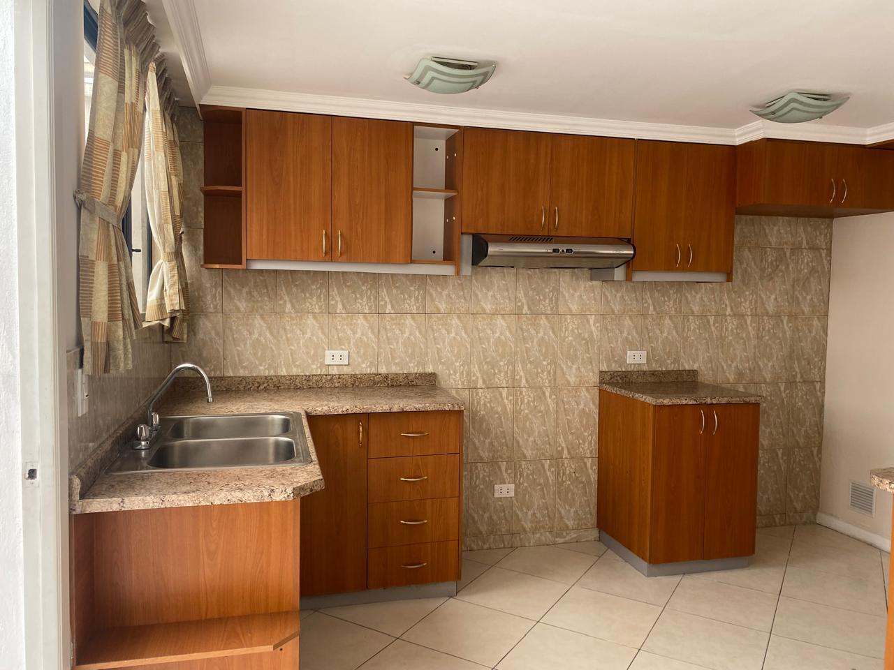 Casa en venta en Pichincha | Quito | Norte de Quito, Casa en venta El Condado | Santa Isabel Calle Puruhanta, 117 m²