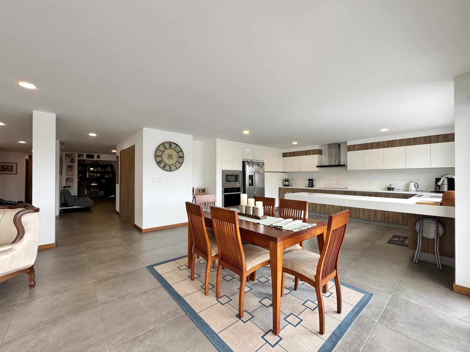 Departamento en venta en Pichincha | Quito | Nayón - Tanda, Pasaje Leonardo Doubler, Tanda, 299 m²