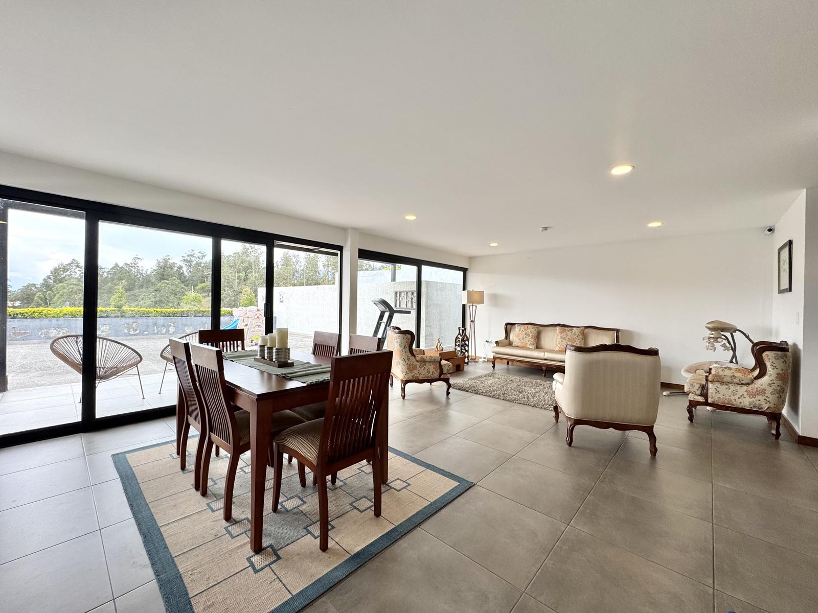 Departamento en venta en Pichincha | Quito | Nayón - Tanda, Pasaje Leonardo Doubler, Tanda, 299 m²