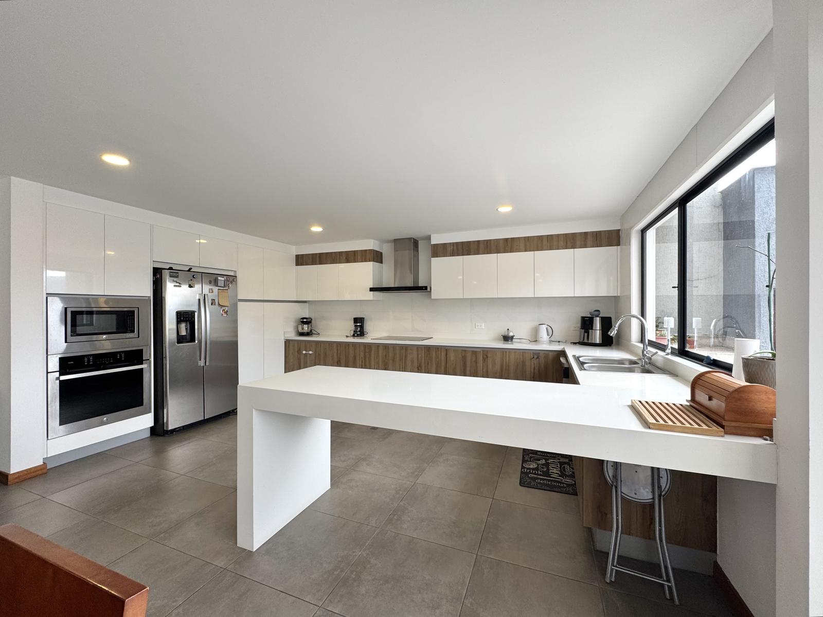 Departamento en venta en Pichincha | Quito | Nayón - Tanda, Pasaje Leonardo Doubler, Tanda, 299 m²