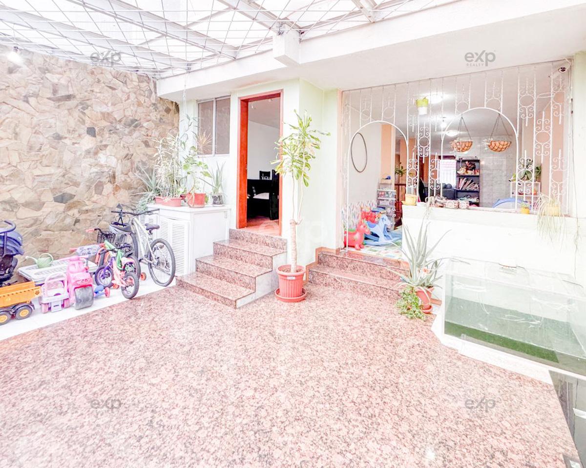 Casa en venta en Pichincha | Quito | La Kennedy, Benjamin Wandenberg y Batodano, 260 m²