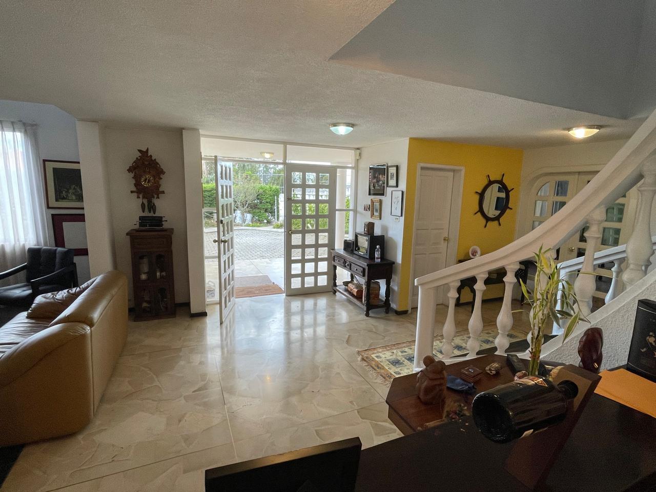 House for Sale in Campo Alegre Urbanization, Monteserrín, North Quito 4