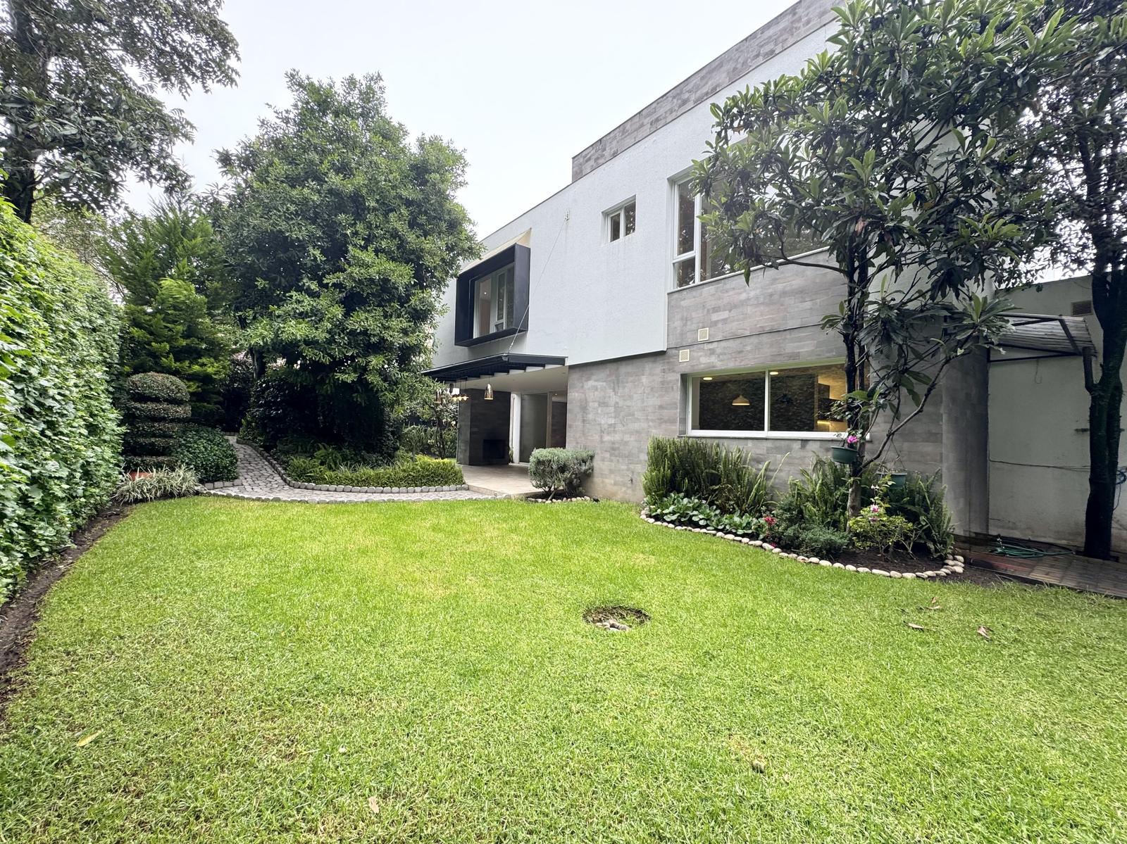 HOUSE FOR SALE IN AUQUICHICO, CUMBAYA 2