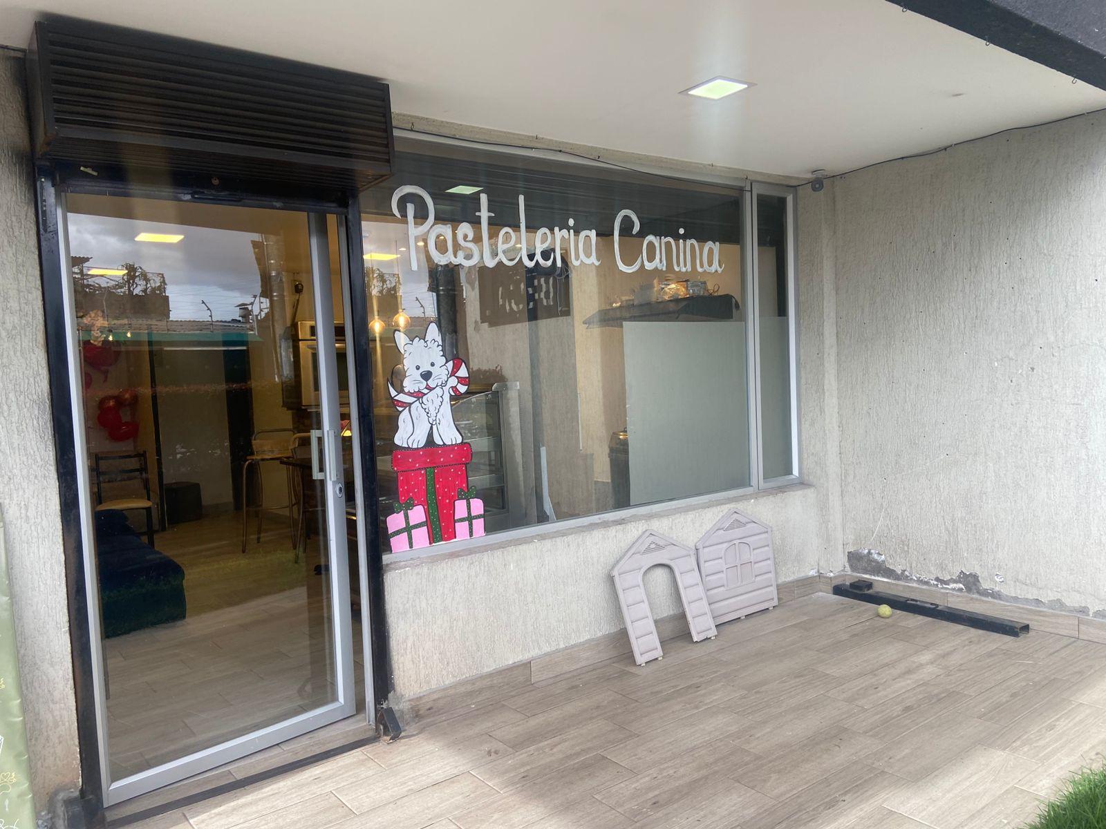 Local en venta en Pichincha | Quito | La Kennedy, LOCAL COMERCIAL EN VENTA LA LUZ KENNEDY 49, 27 m²