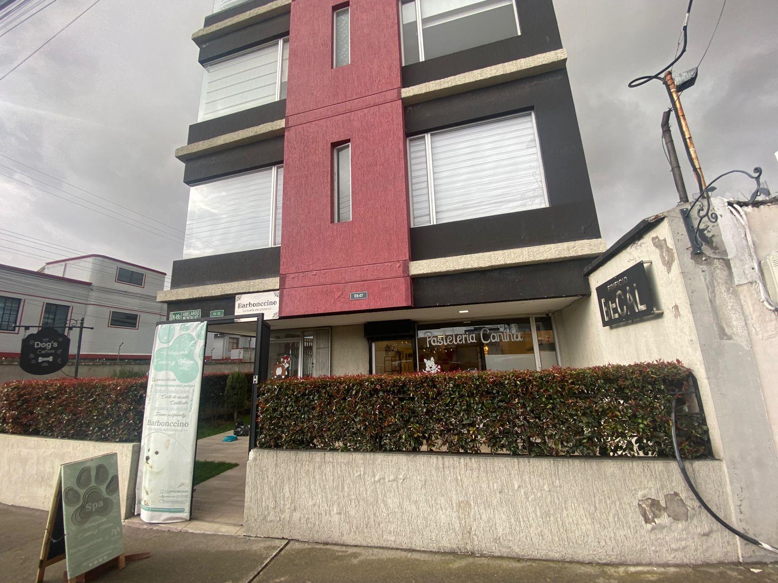 Local en venta en Pichincha | Quito | La Kennedy, LOCAL COMERCIAL EN VENTA LA LUZ KENNEDY 49, 27 m²
