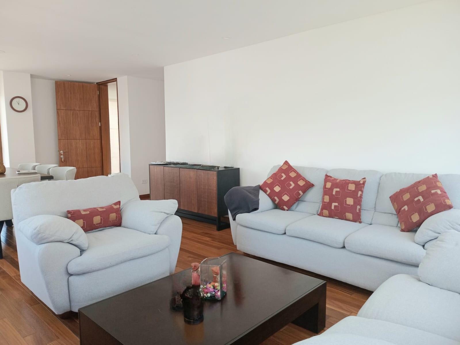APARTMENT FOR SALE - QUITO TENIS 4