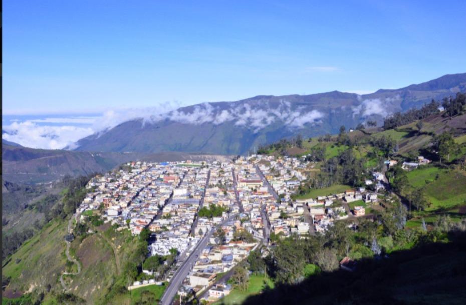 Terreno en venta en Chimborazo | Chunchi | Centro de Chunchi, Bermeo Vallejo Y la "Y" Panamericana Norte