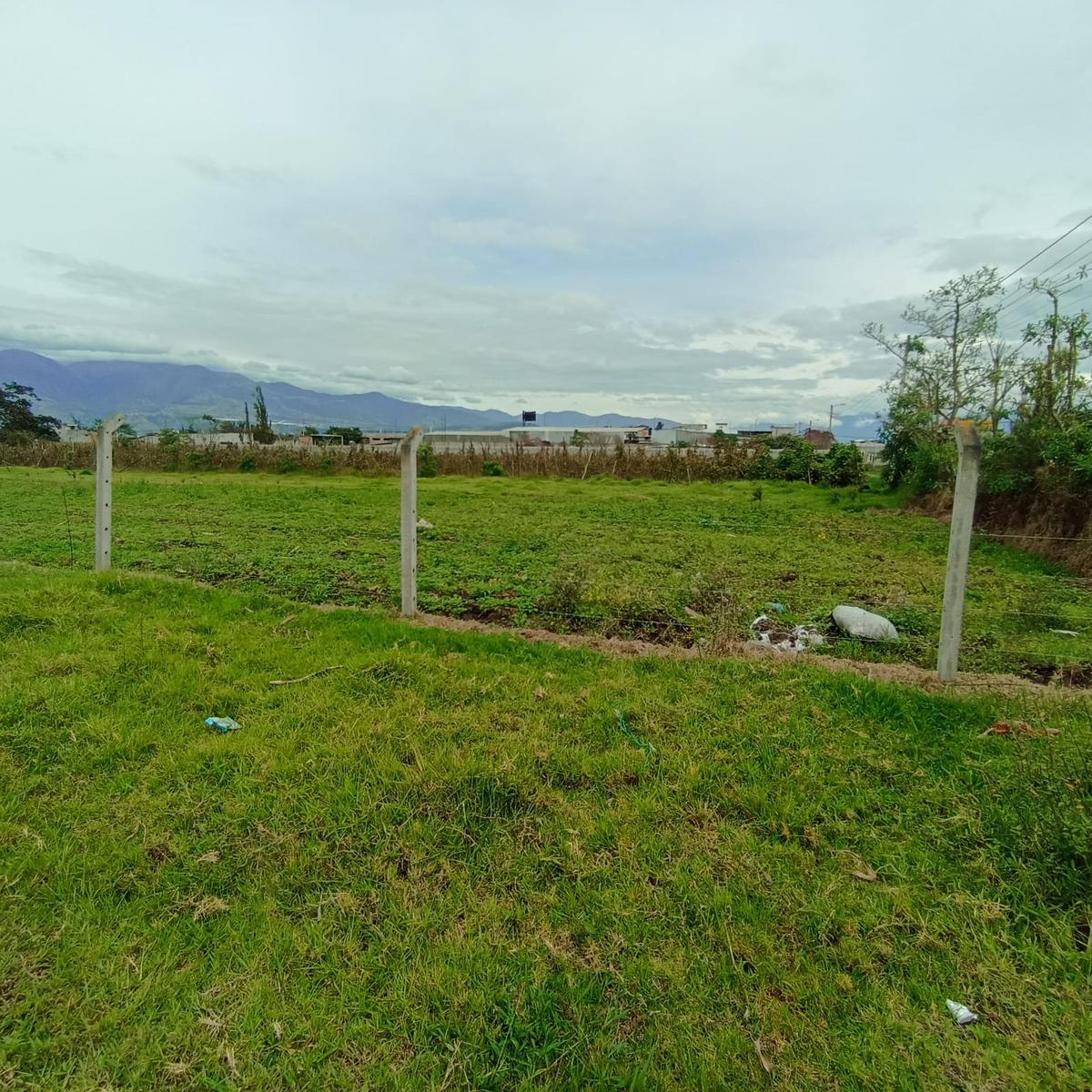 Terreno en venta en Ecuador | Imbabura | Ibarra, Atuntaqui, Calle Miguel Sanipatin