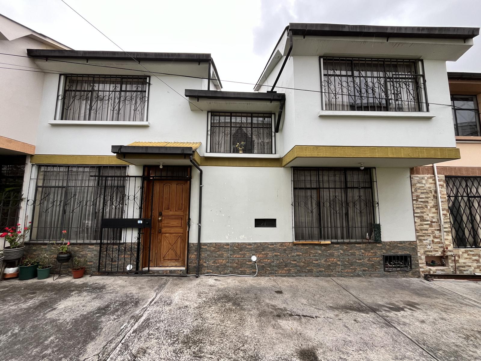 Casa en venta en Pichincha | Quito | Ponceano, Joh F. Kennedy N69-08, 124 m²