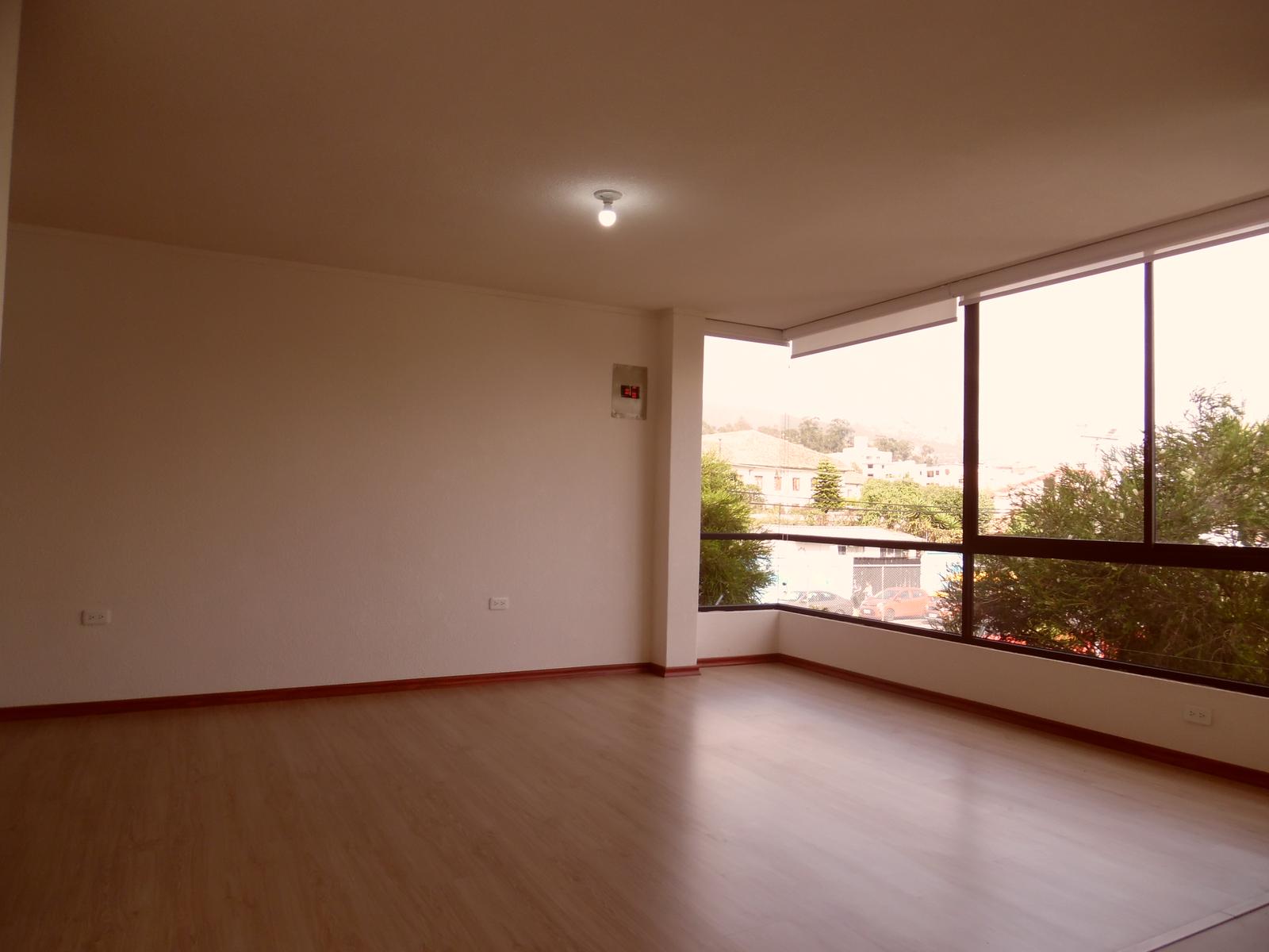 Apartment for Sale Brand New Cotocollao Gral. Guerrero 2