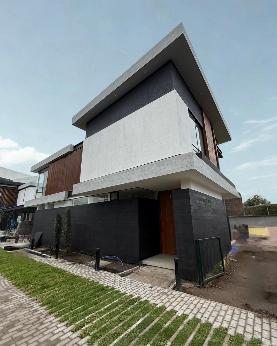 Casa en venta en Pichincha | Quito | Puembo, CASA DE VENTA EN PUEMBO, 297 m²