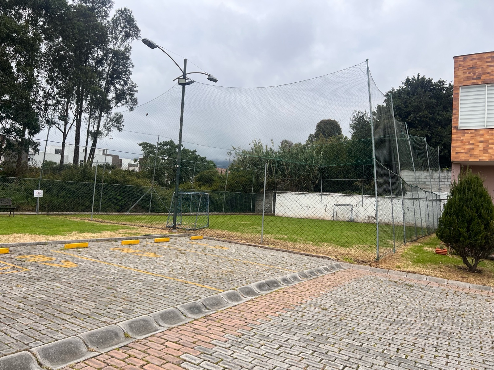 Casa en venta en Pichincha | Quito | Conocoto, Av. Camilo Ponce Enríquez, 137 m²