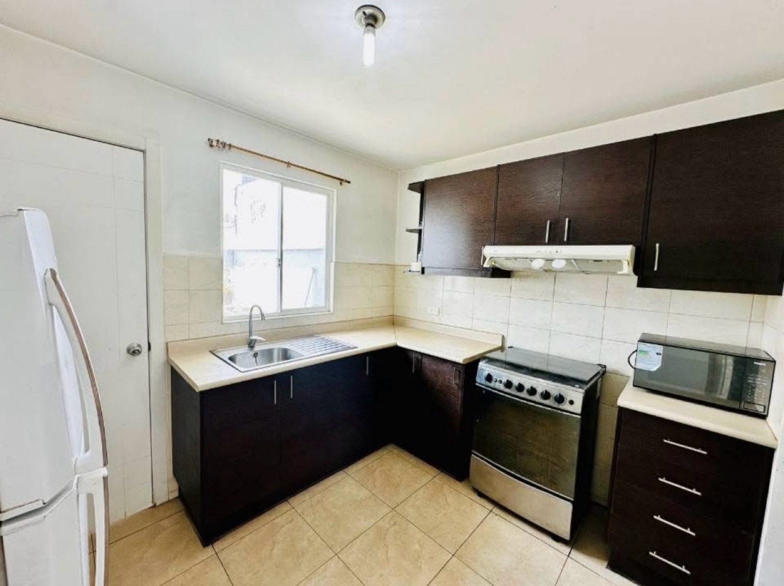 Casa en venta en Pichincha | Quito | Conocoto, Av. Camilo Ponce Enríquez, 137 m²