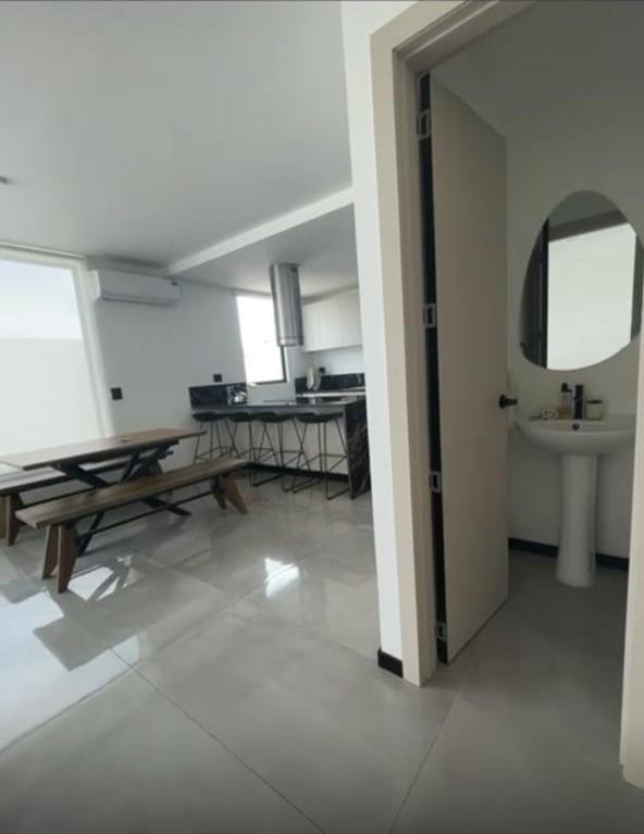 Casa en venta en Manabí | Manta | Sur de Manta, Conjunto Habitacional Piamonte, Sector Los Gavilanes, 124 m²
