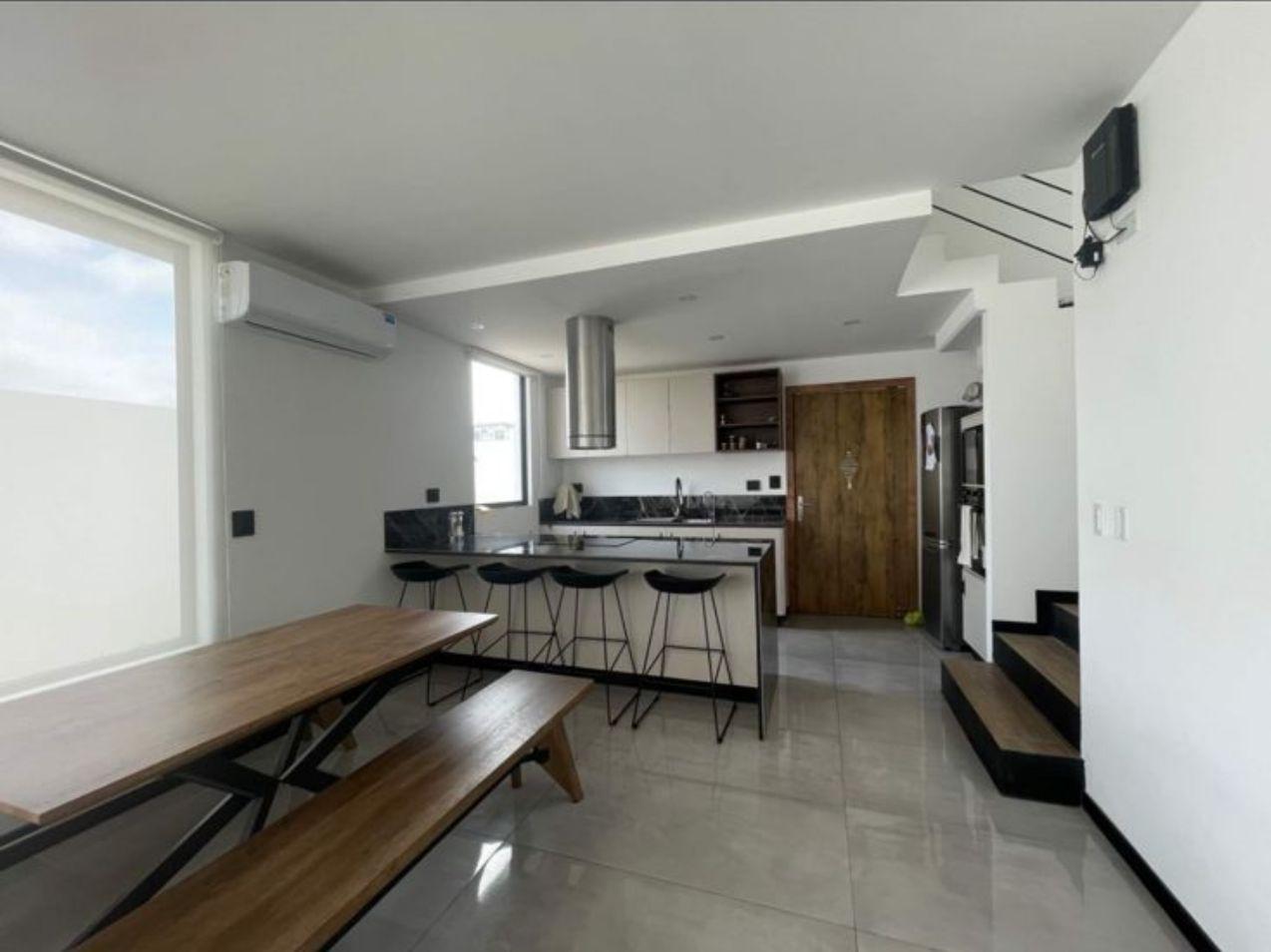 Casa en venta en Manabí | Manta | Sur de Manta, Conjunto Habitacional Piamonte, Sector Los Gavilanes, 124 m²