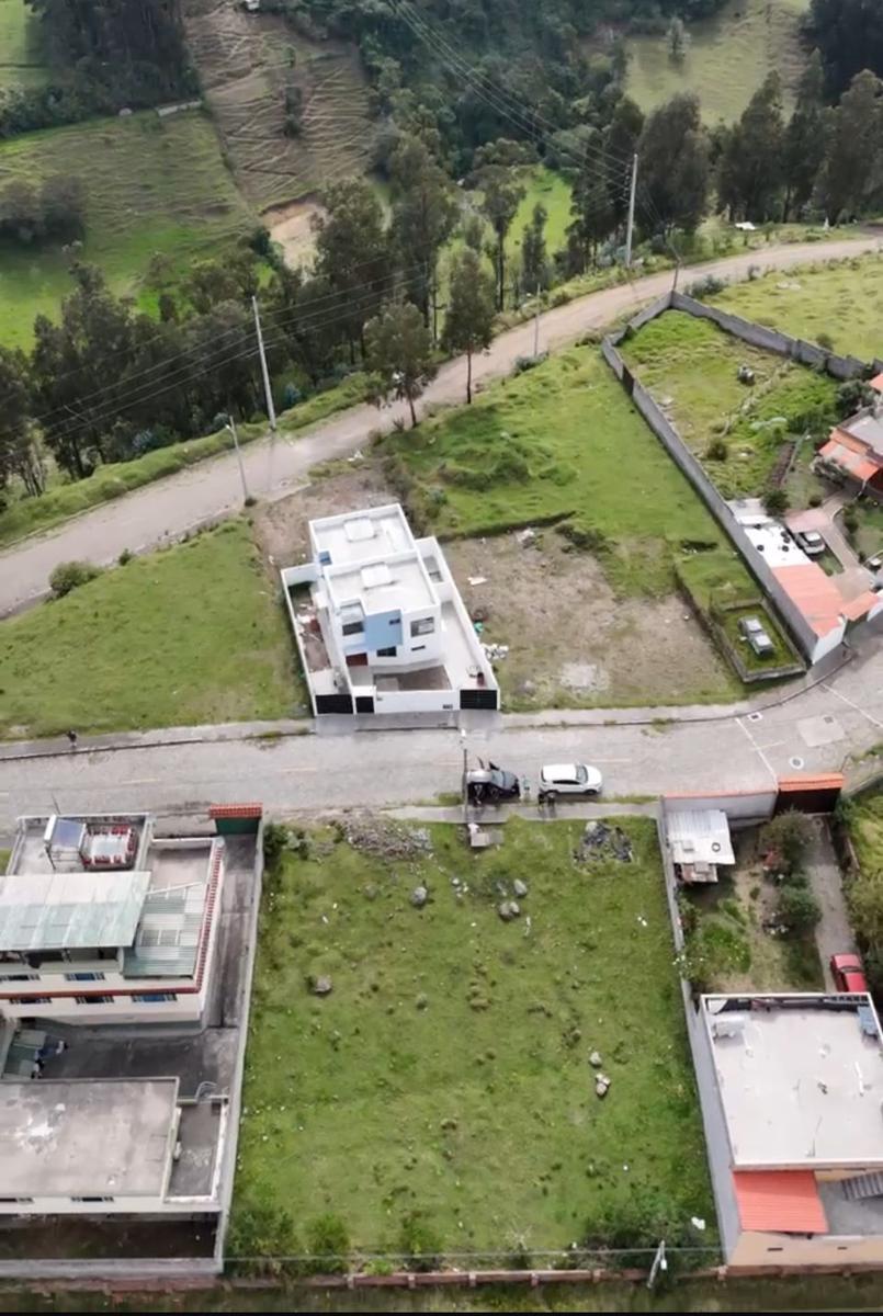 Vendo terreno de oportunidad 341 m2 Valle de los Chillos