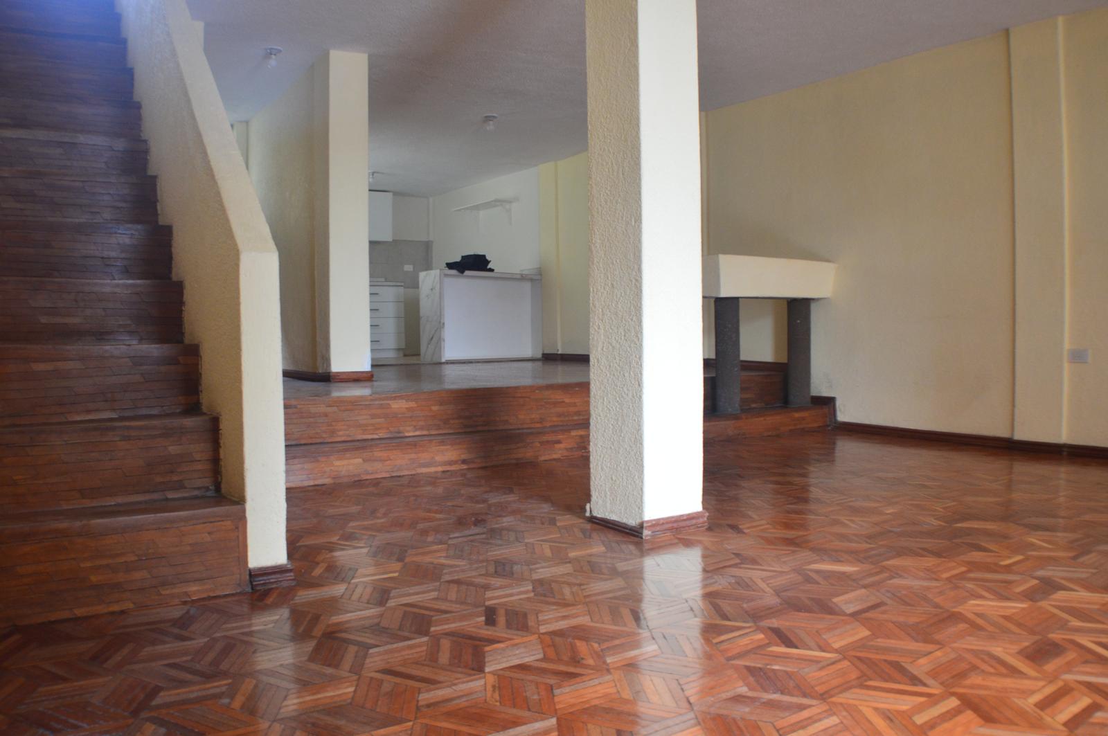 Sale of Independent House Facing Park – Carapungo 2