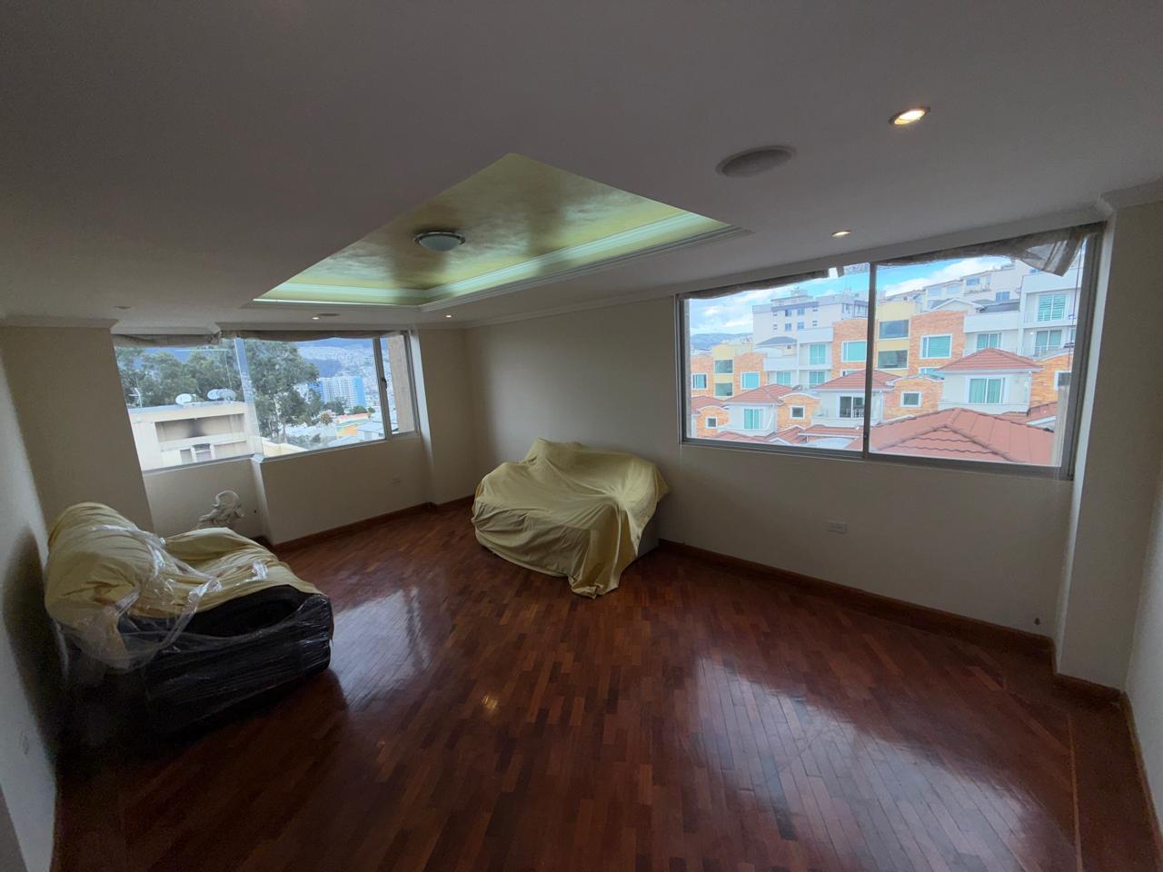 Departamento en venta en Pichincha | Quito | La Kennedy, De los Cipreses y de los Helechos, Santa Lucia Alta, 150 m²