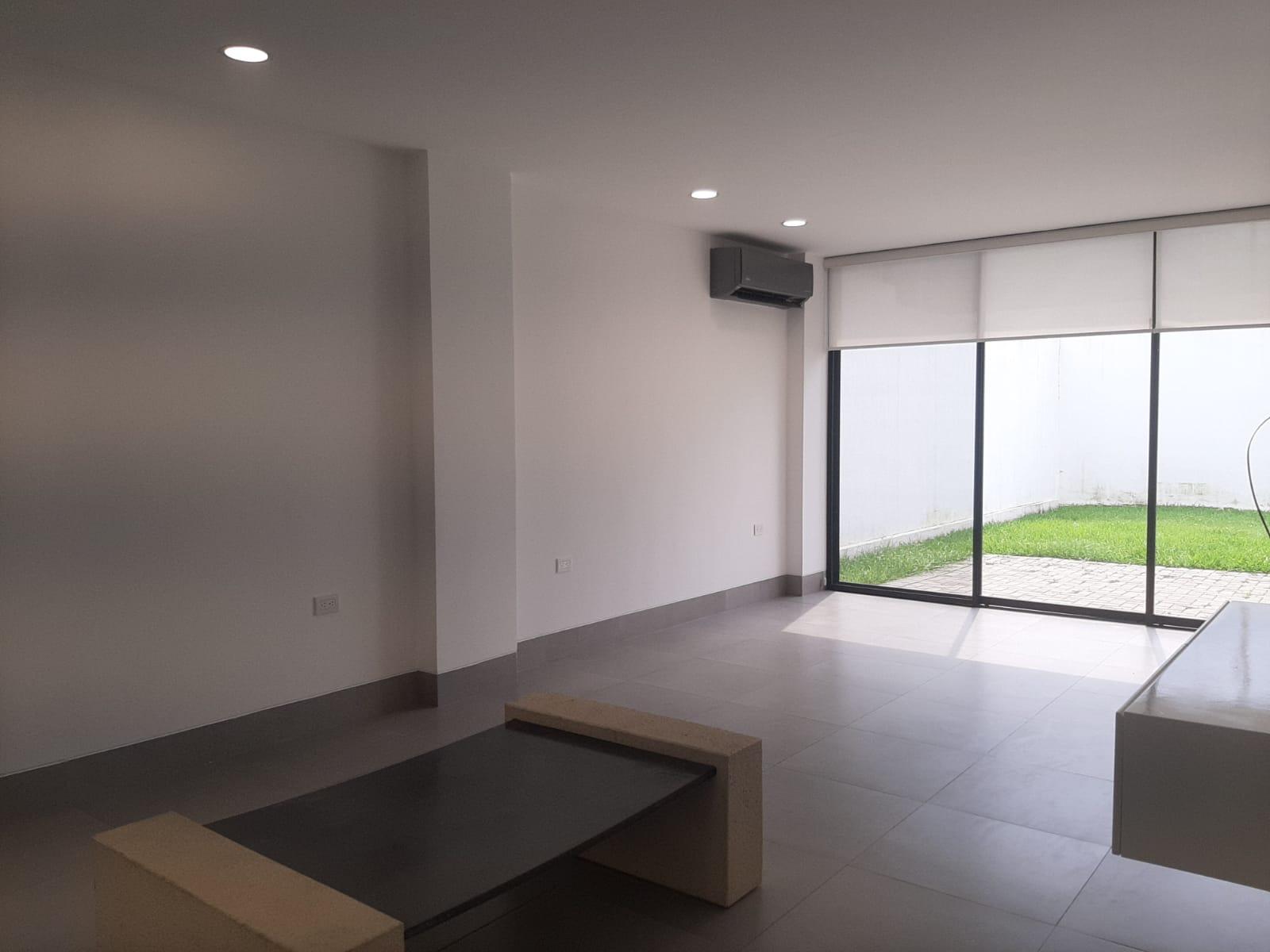 Casa en alquiler en Guayas | Guayaquil | Samborondón, Urb La Costa, Samborondon