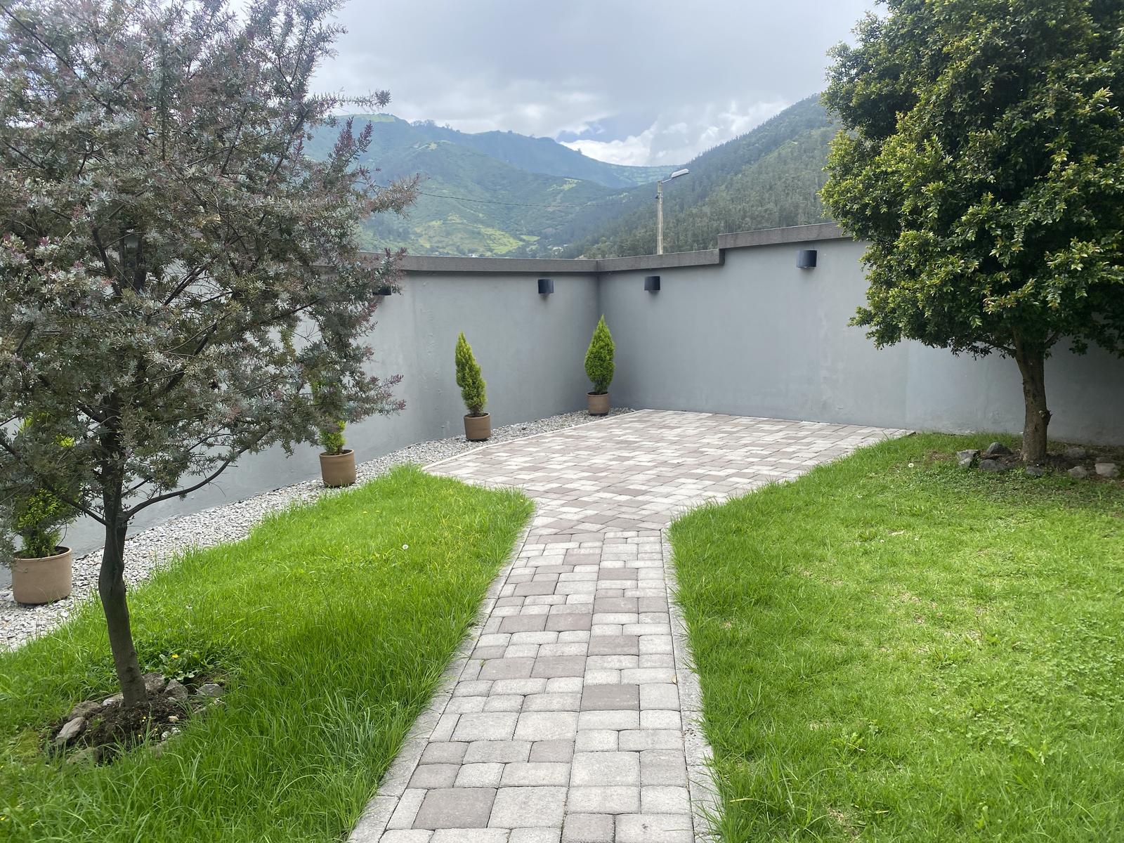 House for Sale, Lumbisí 4