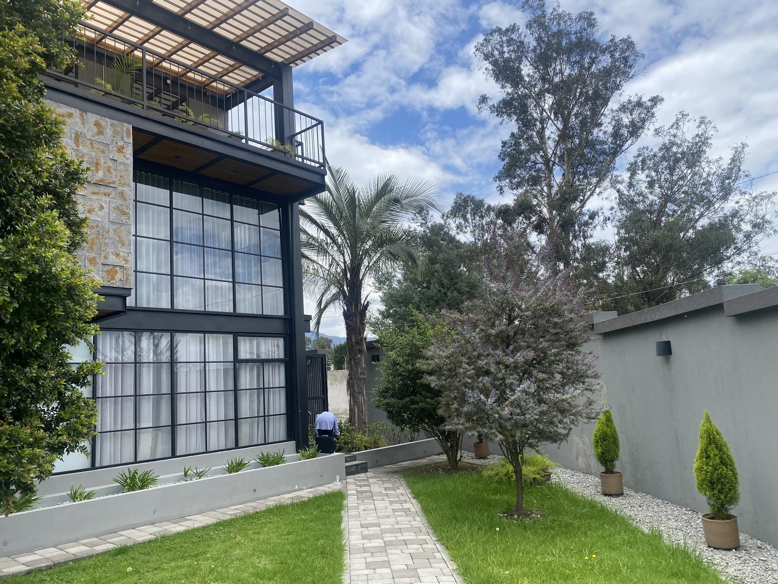 House for Sale, Lumbisí 5