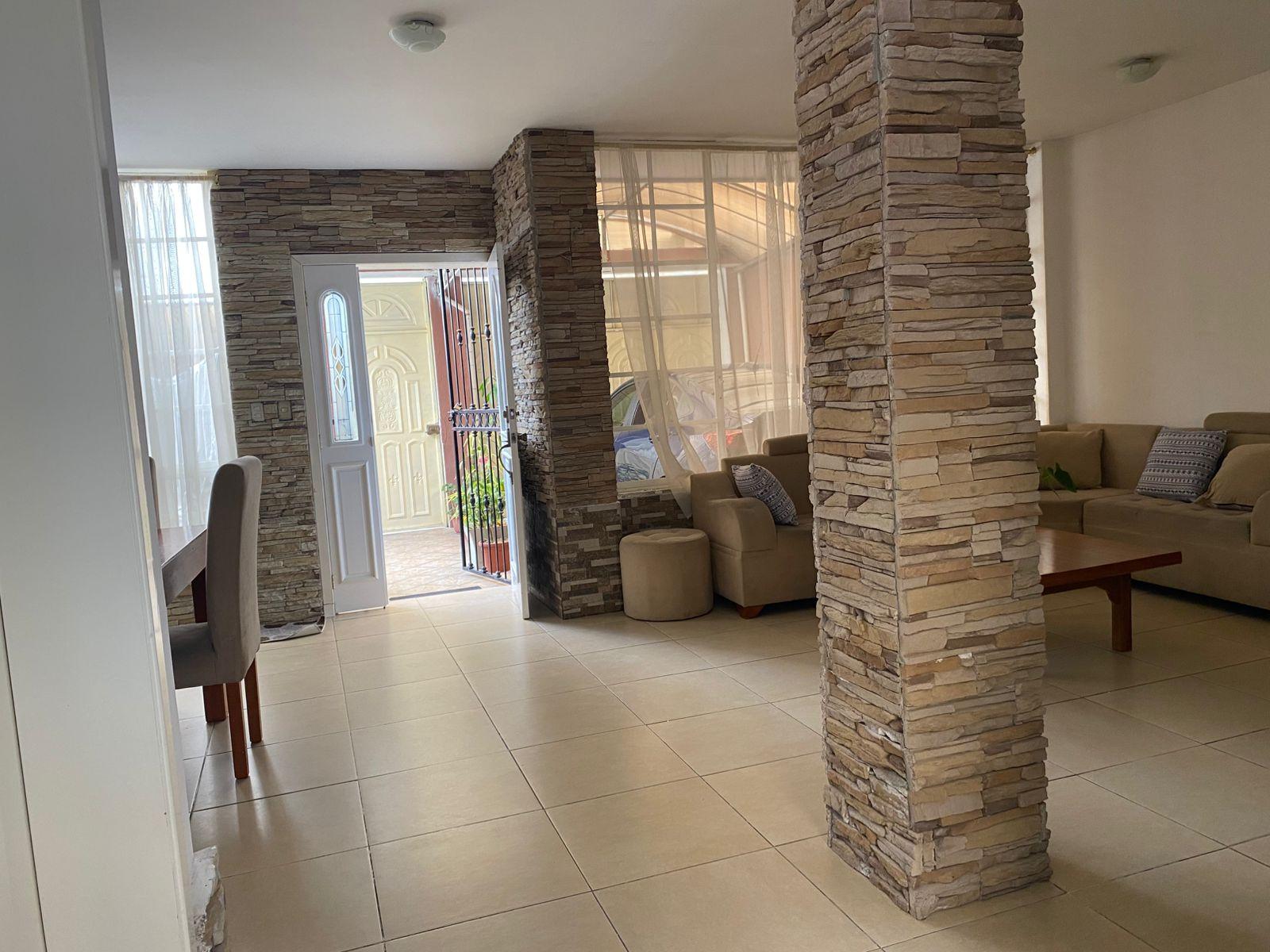 Casa en venta en Pichincha | Quito | Sangolqui, Urbanizacion Santa Rosa calle España cerca a CNT, 174 m²