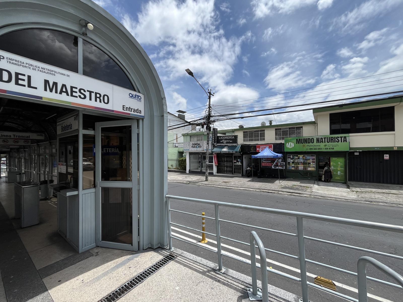 Casa en venta en Pichincha | Quito | La Concepción, Av. La Prensa, frente a la parada del Maestro., 386 m²
