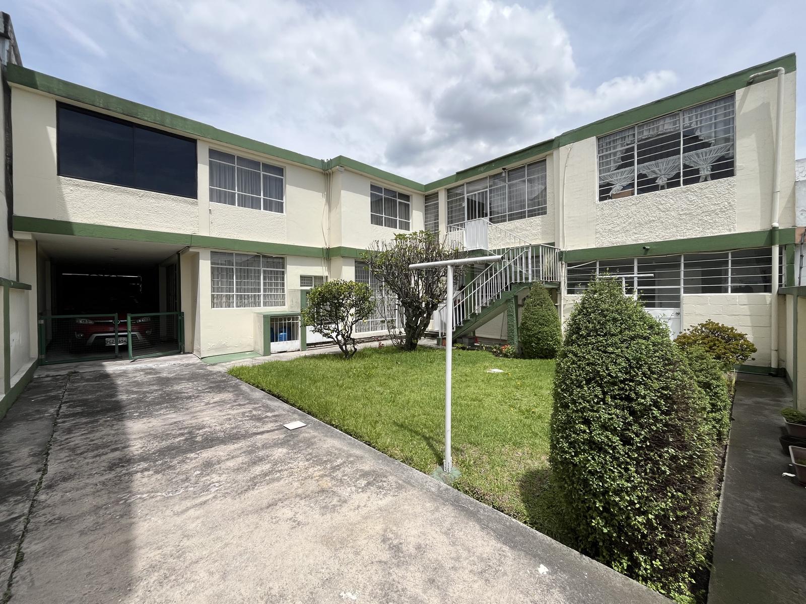 Casa en venta en Pichincha | Quito | La Concepción, Av. La Prensa, frente a la parada del Maestro., 386 m²