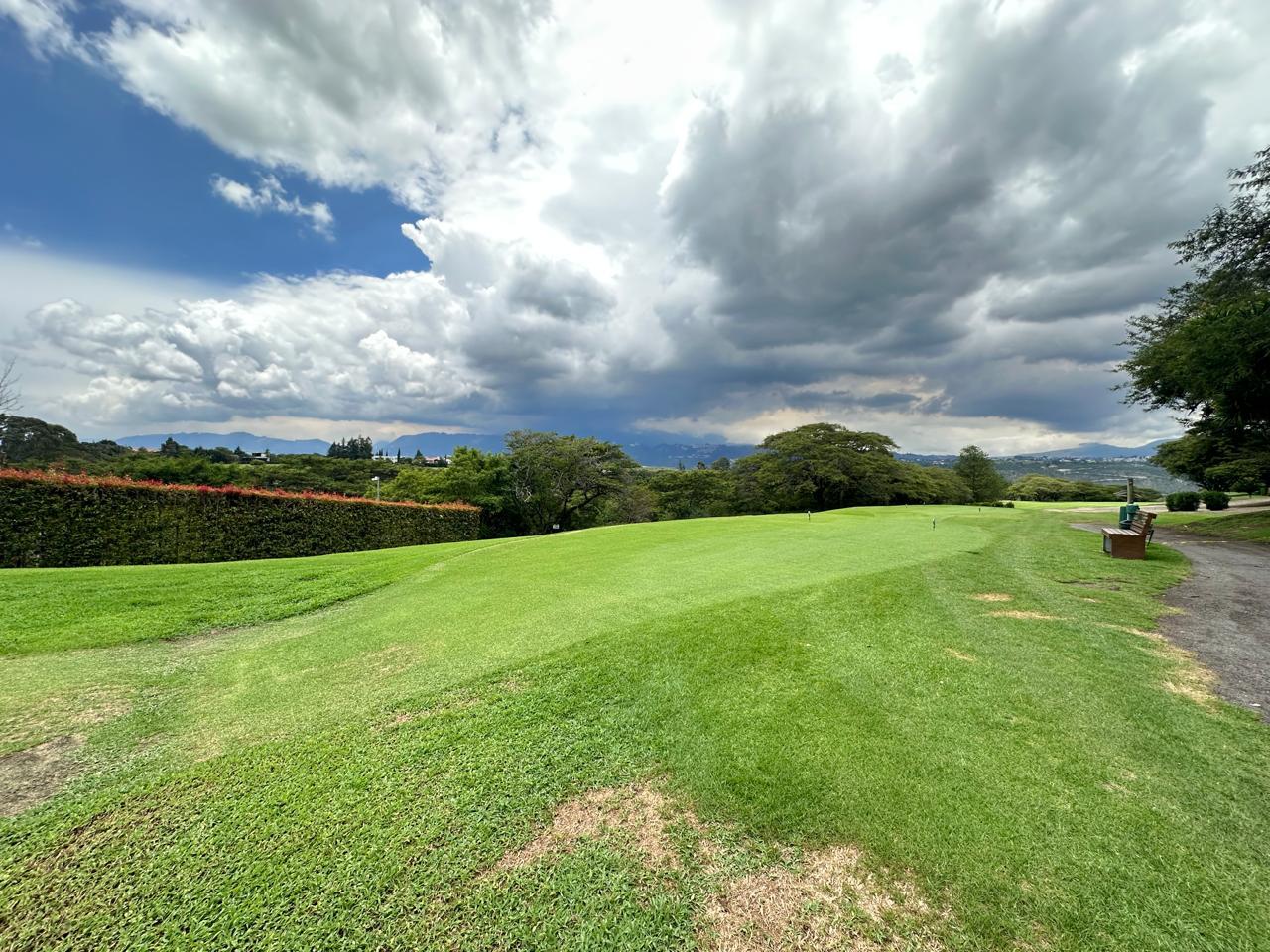 Land in Puembo 2