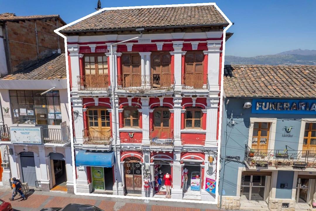 Casa en venta en Pichincha | Quito | Sangolqui, calle Bolivar y Eloy Alfaro, Parque Juan de Salinas, 380 m²