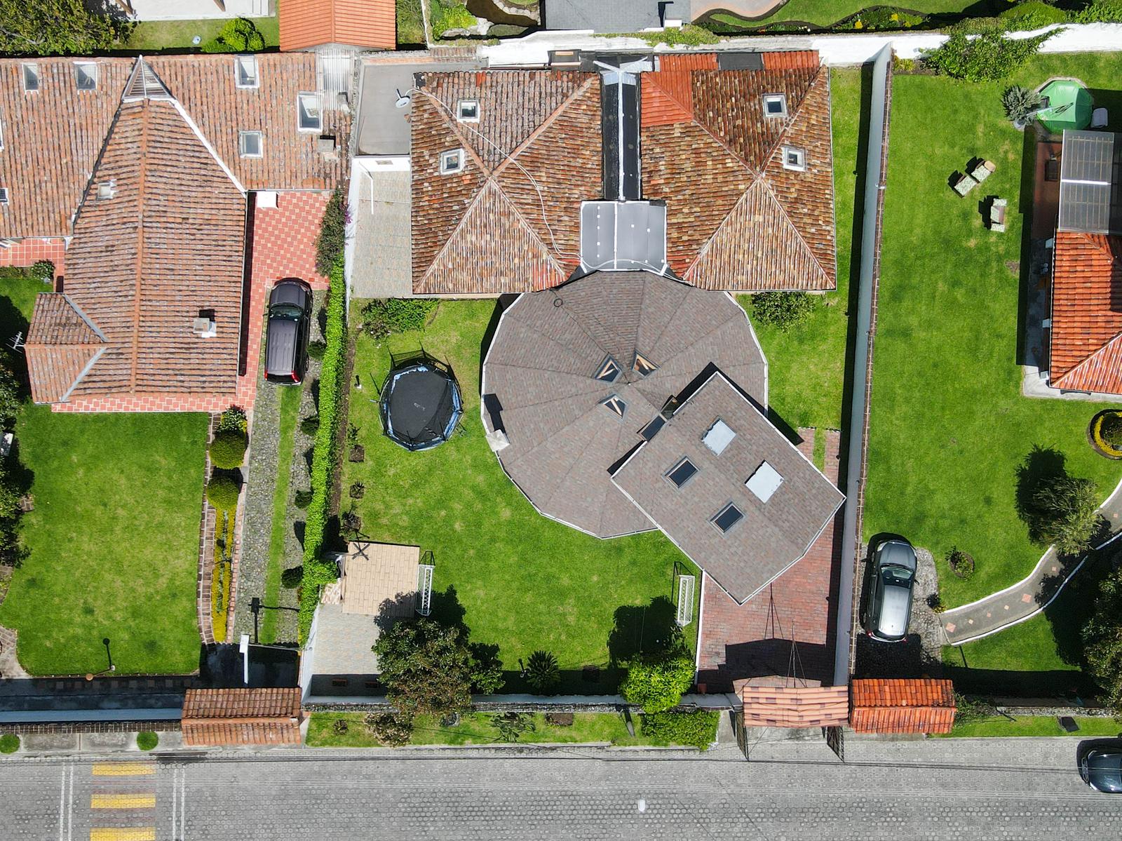Casa en venta en Pichincha | Quito | Lumbisi, Urb. El limonar 2 y 3 Lumbisi - Cumbaya, 344 m²