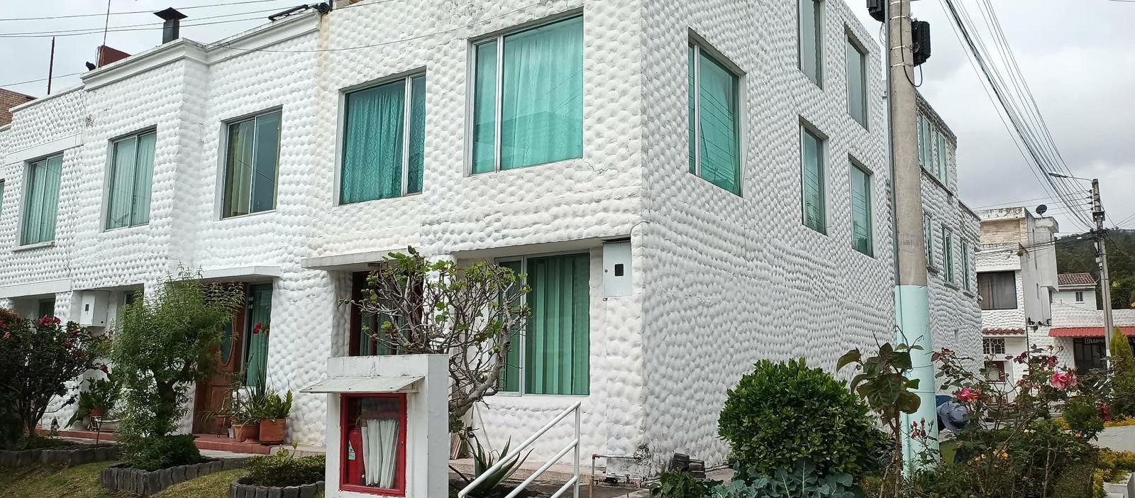 Casa en venta en Pichincha | Quito | La Armenia, Conocoto av. Sebastian de Benalcazar y Abel Gilbert, 111 m²