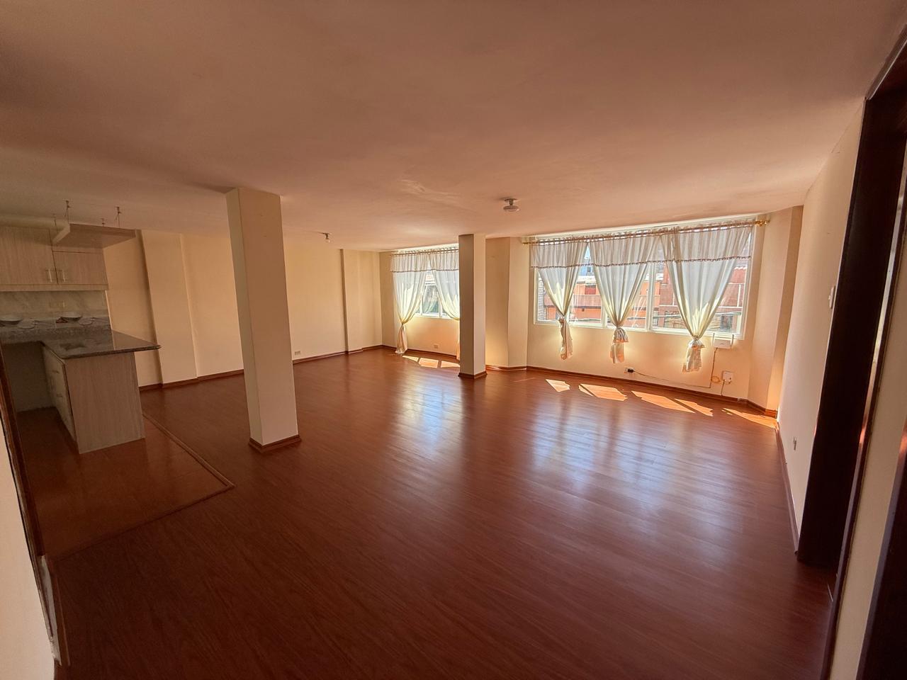 Casa en venta en Ecuador | Pichincha | Quito, SANTIAGO CHIRIBULO, 466 m²