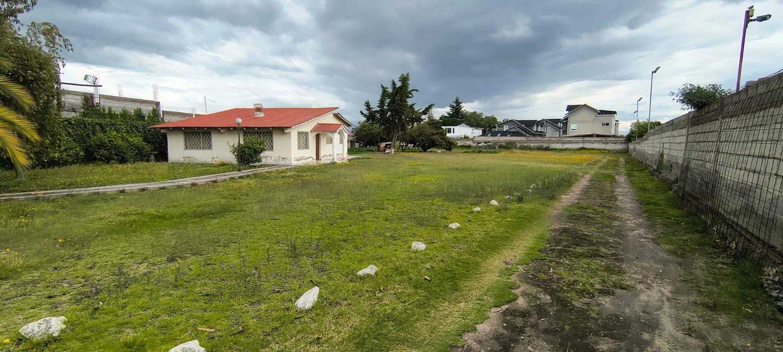 3,420 Square Meter Land in Mariana de Jesus