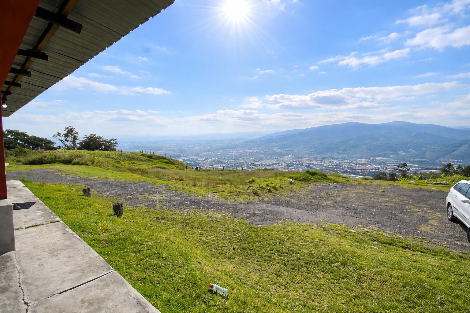 Terreno en alquiler en Pichincha | Quito | San Patricio de Cumbayá, Terreno en Renta – Santa Rosa / San Patricio de Cumbayá, 50 m²