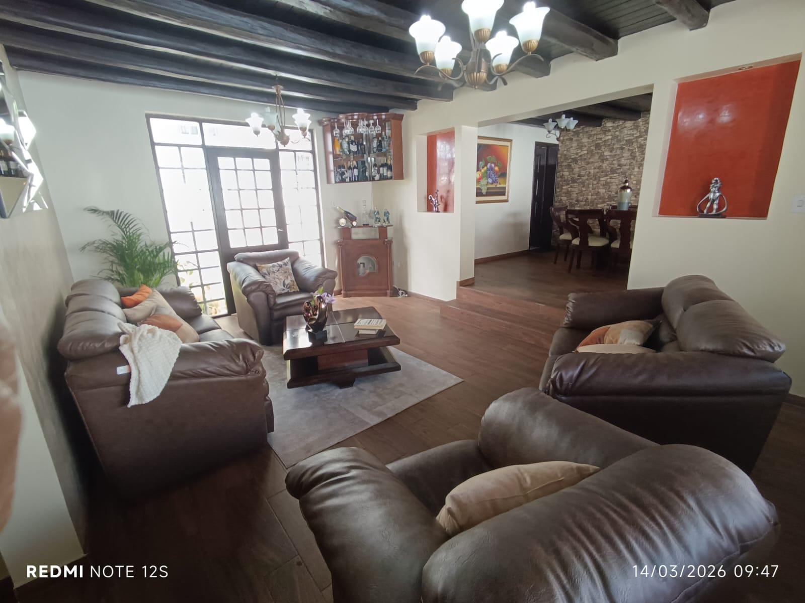 Casa en venta en Pichincha | Quito | El Pinar, Calle H. Oe9B-N4934 y Manuel Valdivieso. EL PINAR, 408 m²