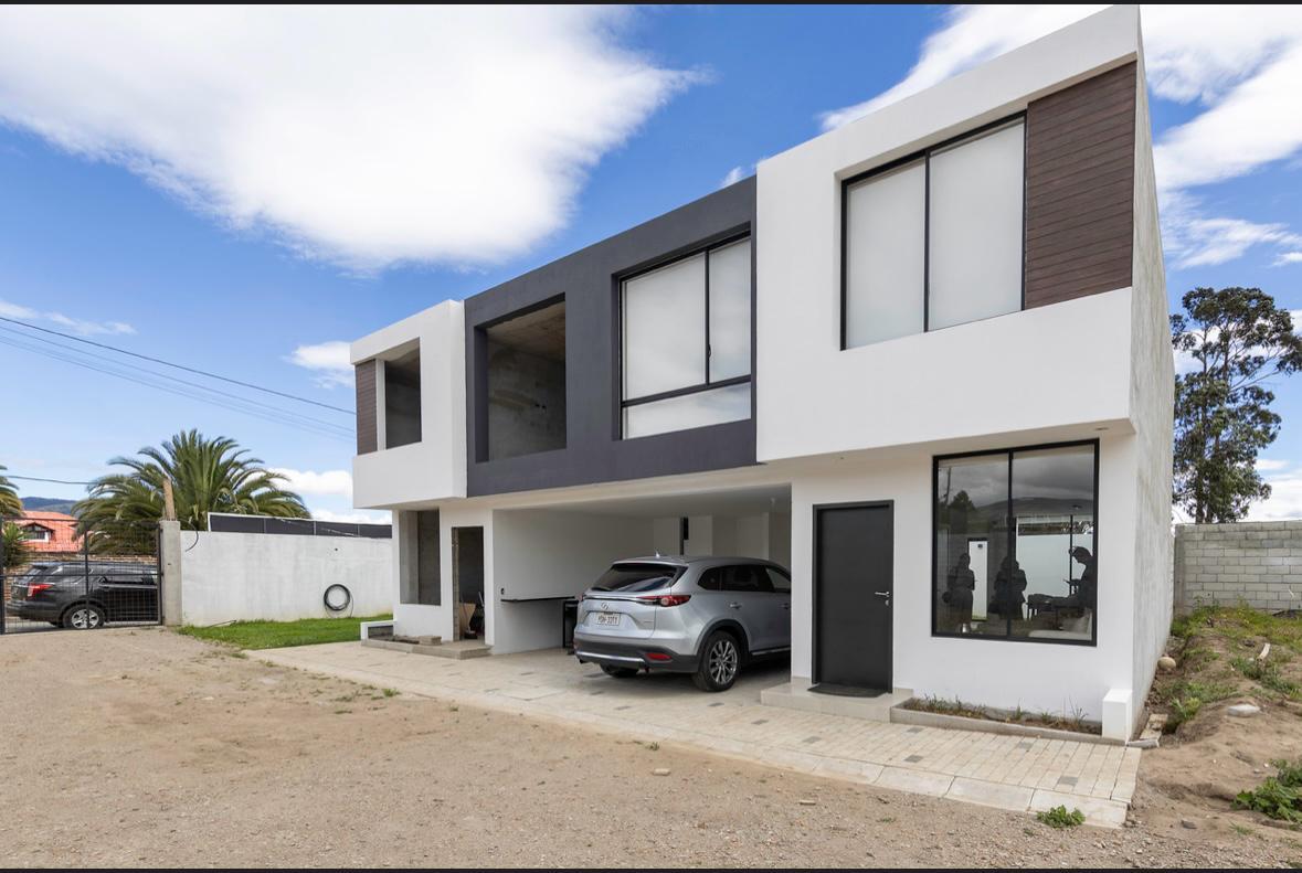 House in Puembo