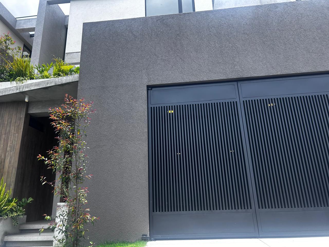 Casa en venta en Pichincha | Quito | Monteserrín, Urbanización Campo Alegre, C. de las Golondrinas &, 170124 Quito, 351 m²