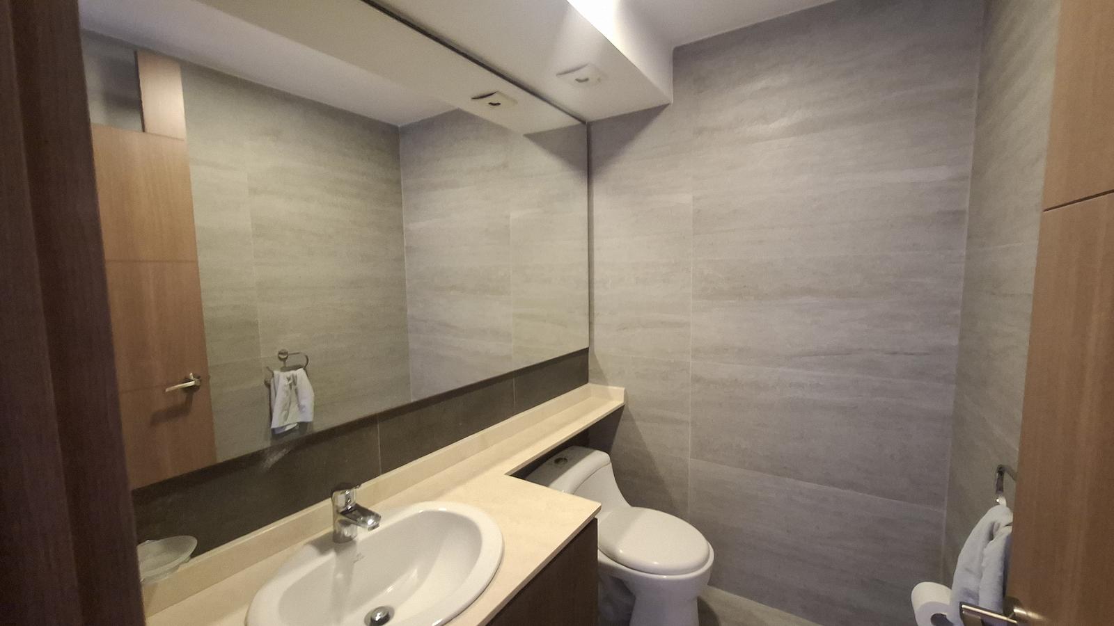 Spectacular Spacious Suite in Privileged Sector 4