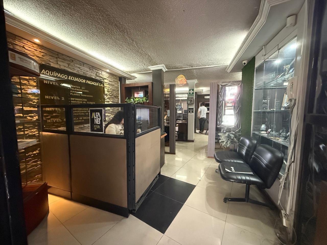 COMMERCIAL OFFICE SPACE FOR SALE AV DE LOS SHYRIS