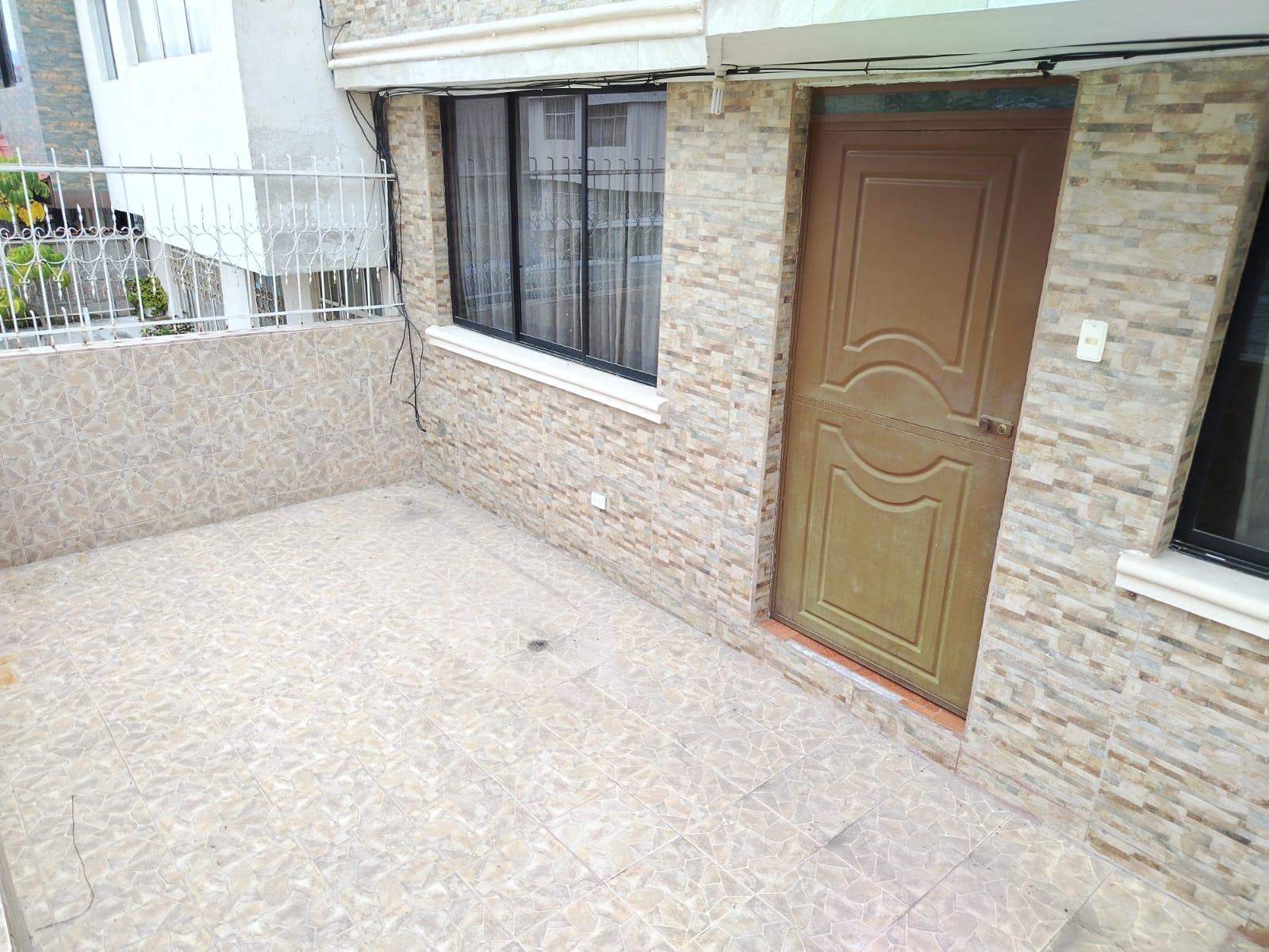 CASA EN VENTA - CALDERON - SAN JOSE 178 m2