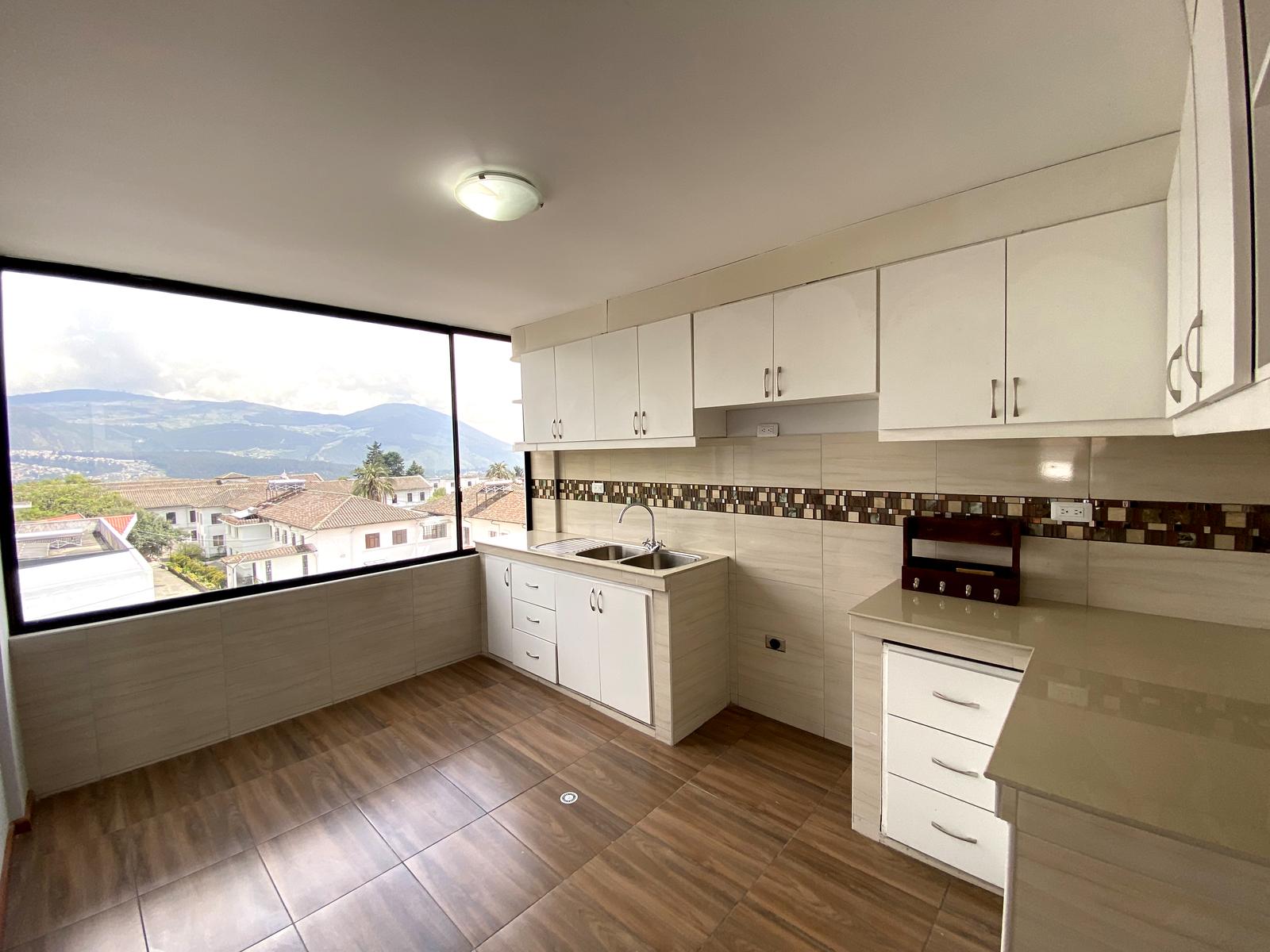 Departamento en venta en Pichincha | Quito | Cotocollao, Departamento en Venta en Av Nogales, 177 m²